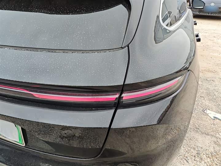 Фото 8 - Nio ET5T