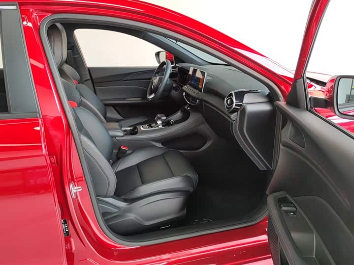 Фото 8 - MG Motor 5