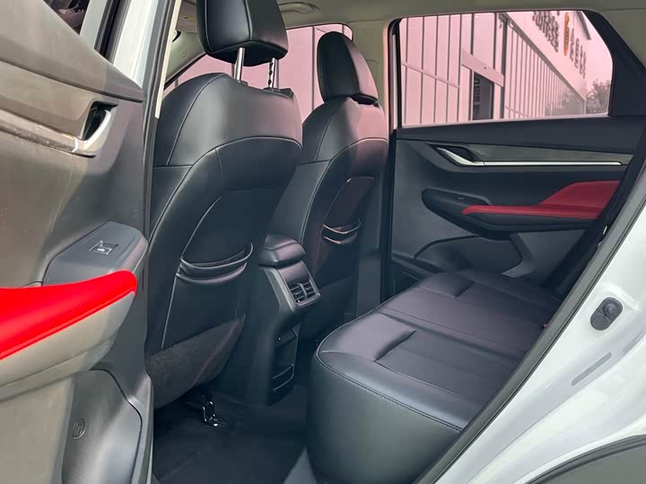 Фото 12 - Changan CS55 Plus