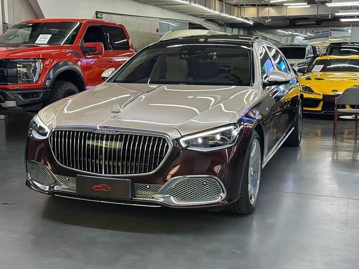 Фото 1 - Mercedes-Benz Maybach S-Class