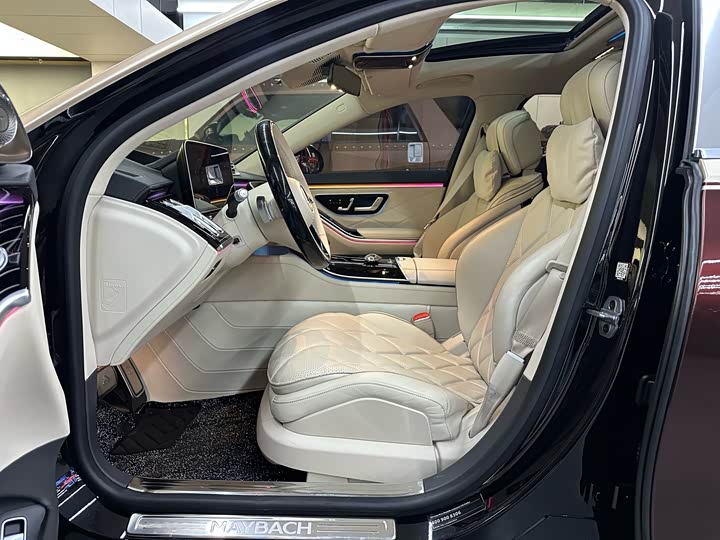 Фото 10 - Mercedes-Benz Maybach S-Class