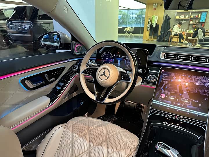 Фото 24 - Mercedes-Benz Maybach S-Class