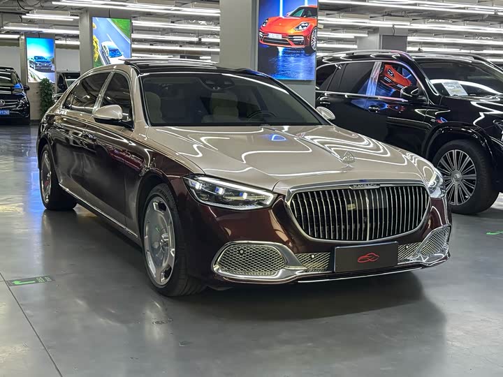 Фото 3 - Mercedes-Benz Maybach S-Class