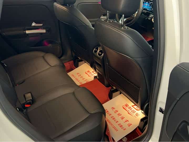 Фото 8 - Mercedes-Benz GLA-Class