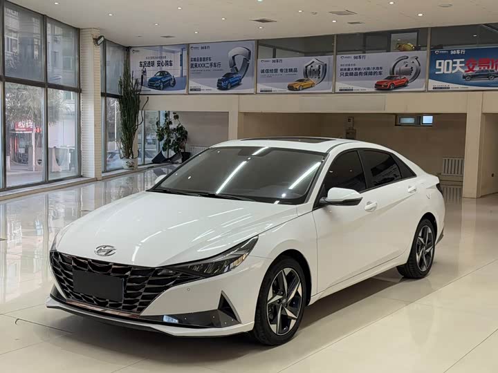 Фото 1 - Hyundai Elantra N line