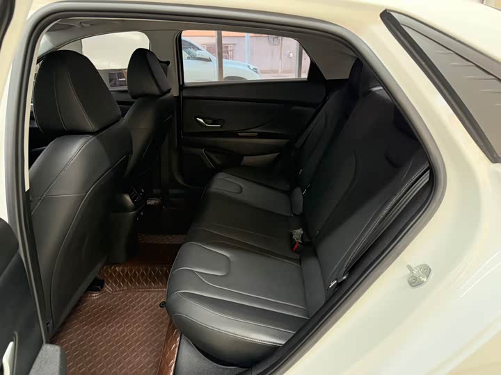 Фото 18 - Hyundai Elantra N line