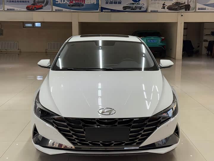 Фото 2 - Hyundai Elantra N line