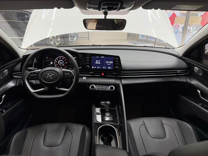 Фото 20 - Hyundai Elantra N line