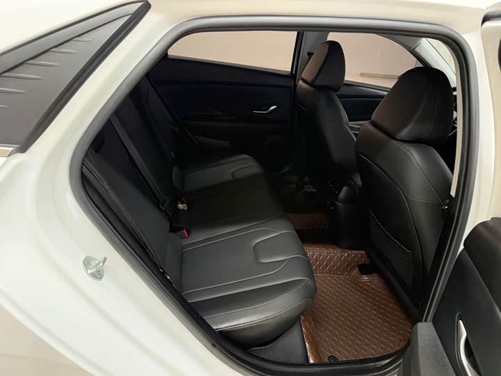 Фото 22 - Hyundai Elantra N line