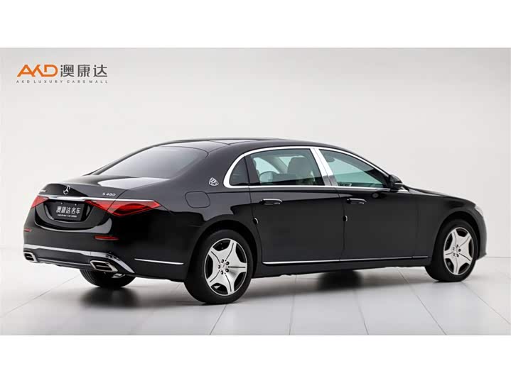 Фото 3 - Mercedes-Benz Maybach S-Class