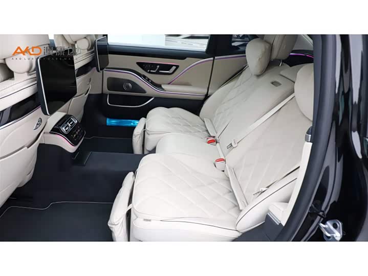 Фото 7 - Mercedes-Benz Maybach S-Class