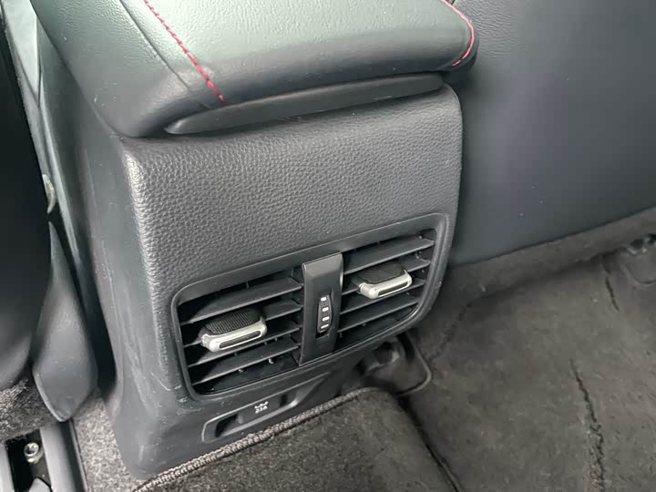 Фото 14 - Toyota Levin