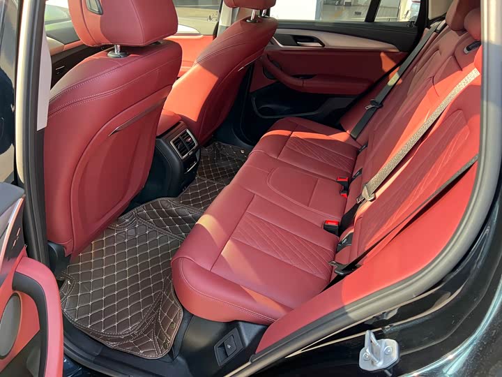 Фото 7 - BMW iX3