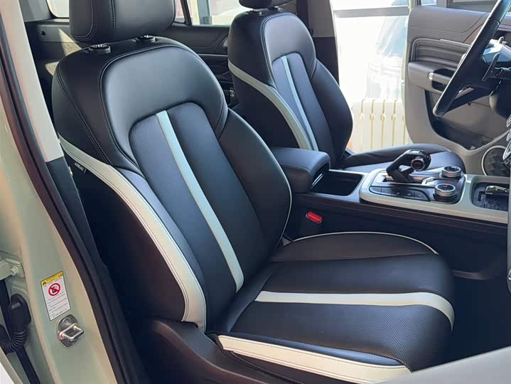 Фото 3 - Tank 300