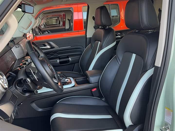 Фото 9 - Tank 300