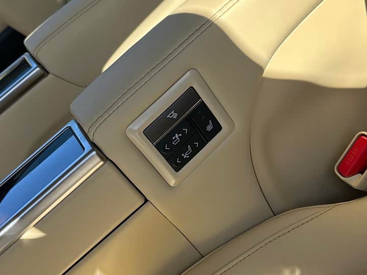 Фото 21 - Toyota Alphard