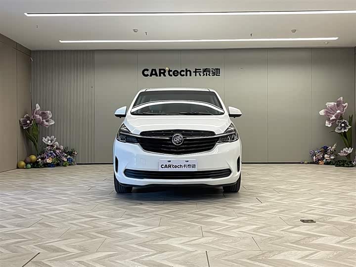 Фото 3 - Buick GL8 ES