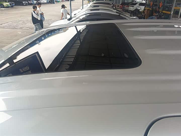 Фото 27 - Buick GL8 ES