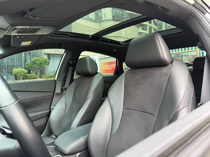 Фото 25 - Honda Inspire