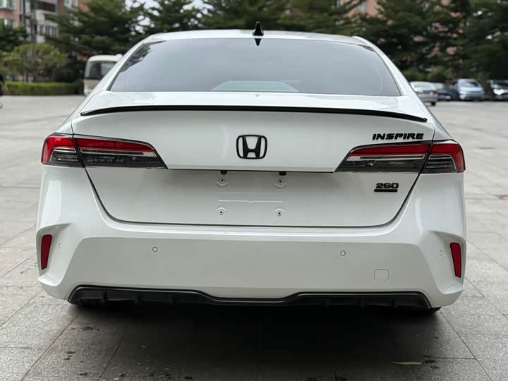 Фото 5 - Honda Inspire