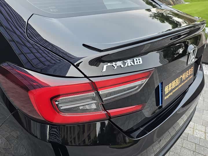 Фото 11 - Honda Accord