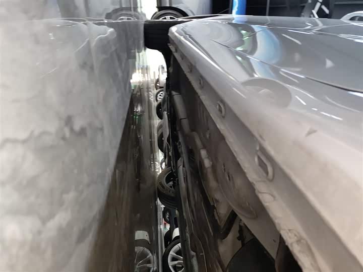 Фото 22 - Roewe i5