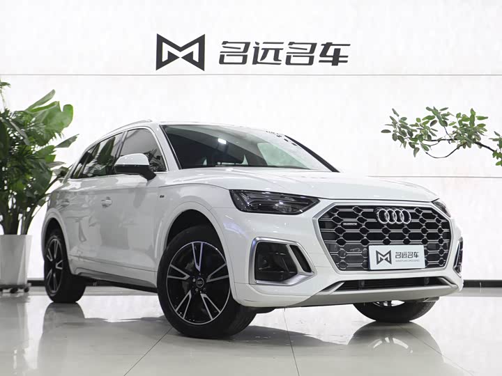 Фото 3 - Audi Q5L