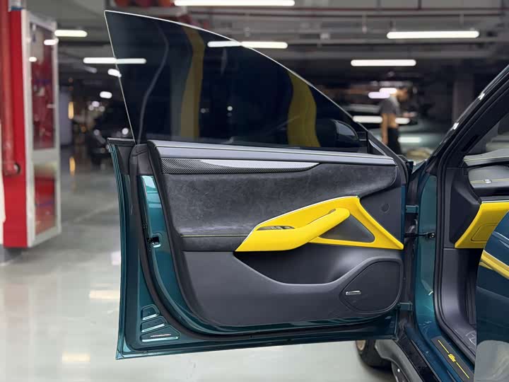 Фото 10 - Xiaomi SU7 Ultra