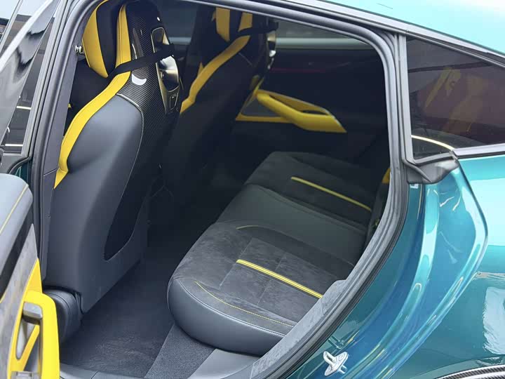 Фото 13 - Xiaomi SU7 Ultra