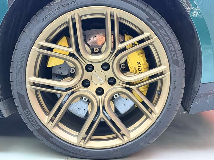 Фото 14 - Xiaomi SU7 Ultra