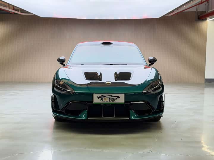 Фото 3 - Xiaomi SU7 Ultra