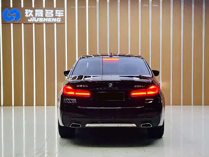 Фото 4 - BMW 5 Series