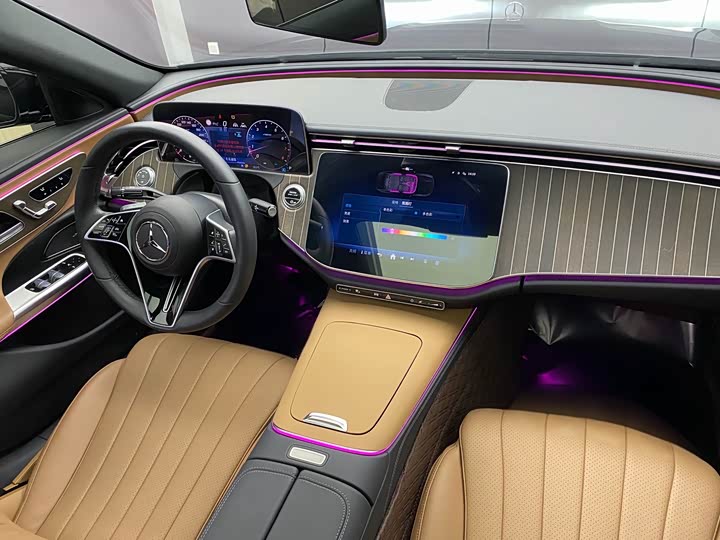 Фото 8 - Mercedes-Benz E-Class