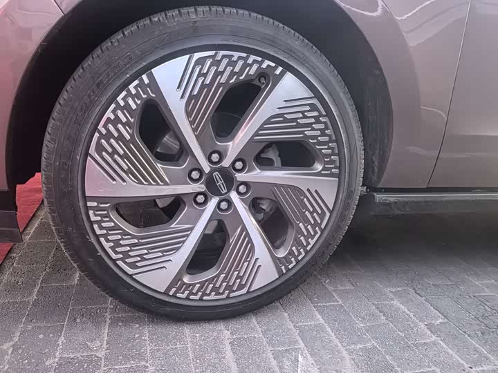 Фото 18 - Lincoln Navigator