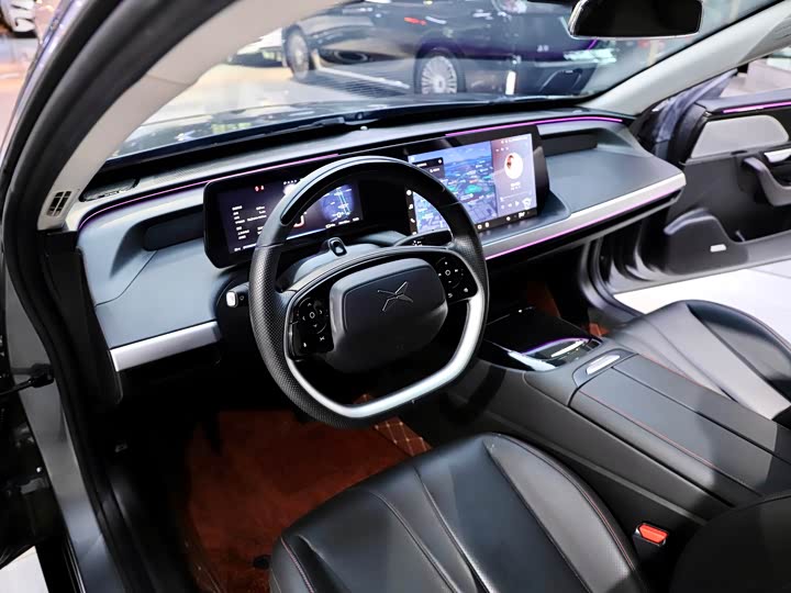 Фото 13 - XPeng P7