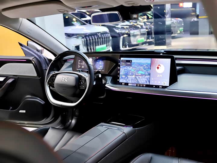 Фото 15 - XPeng P7