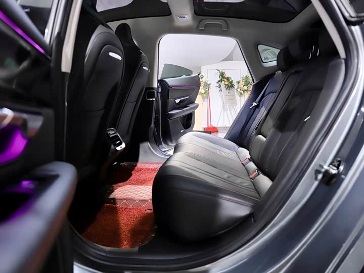 Фото 19 - XPeng P7