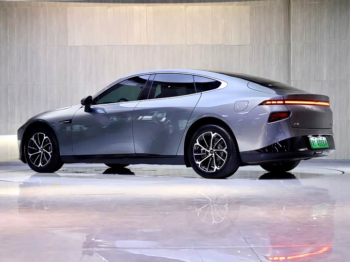 Фото 6 - XPeng P7