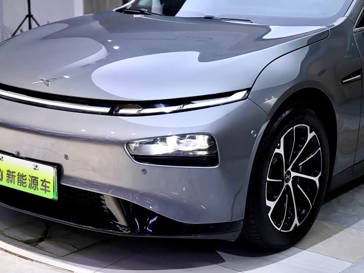 Фото 9 - XPeng P7