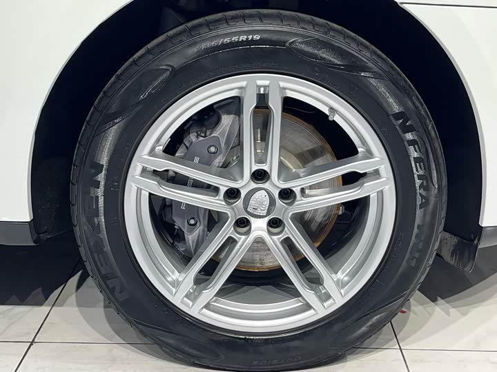 Фото 5 - Porsche Macan