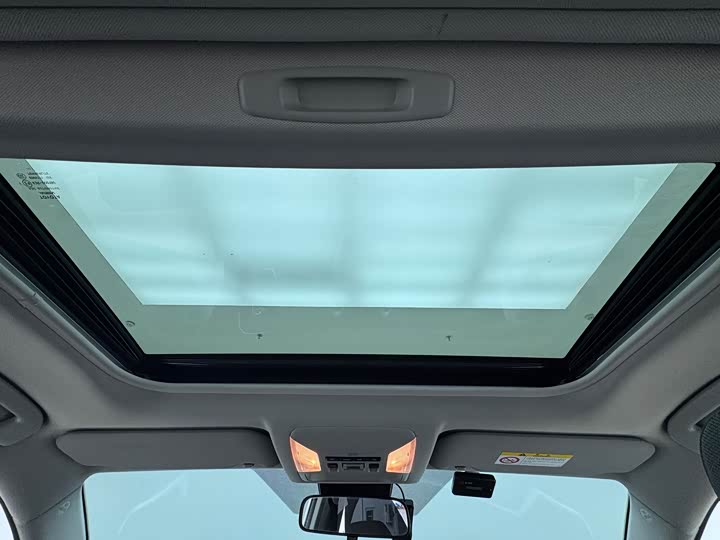 Фото 13 - Toyota RAV4