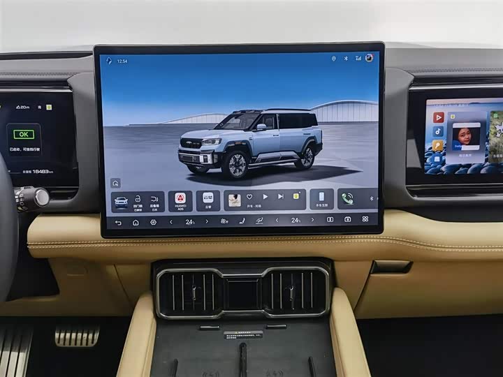 Фото 12 - BYD FangChengBao Leopard 8