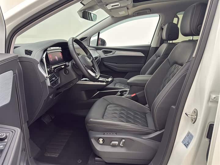 Фото 14 - Volkswagen Talagon