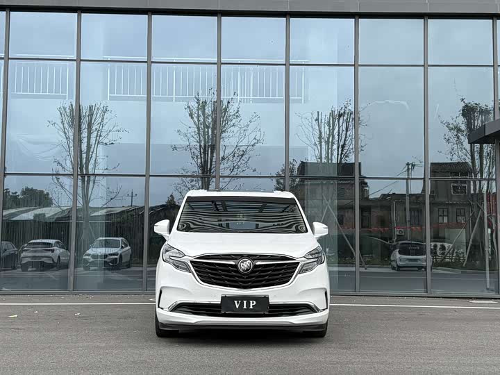 Фото 3 - Buick GL8 ES