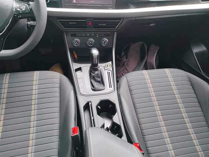 Фото 14 - Volkswagen Lavida