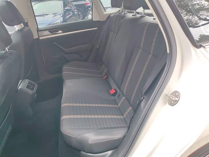 Фото 17 - Volkswagen Lavida