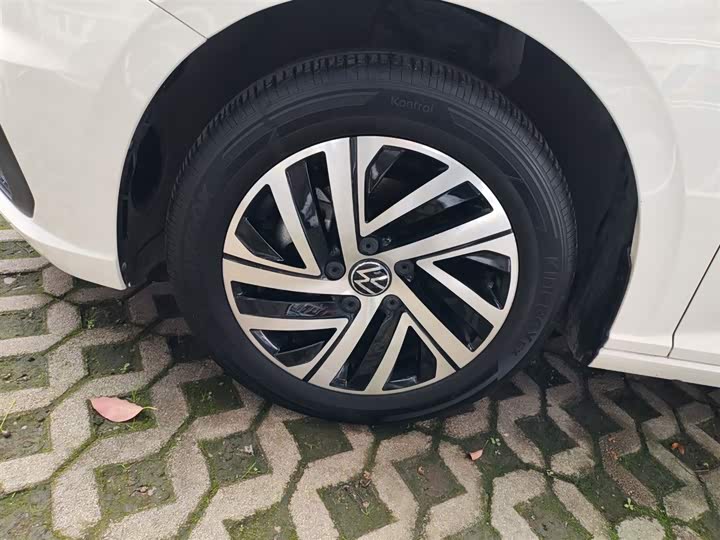 Фото 23 - Volkswagen Lavida