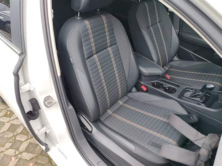 Фото 25 - Volkswagen Lavida