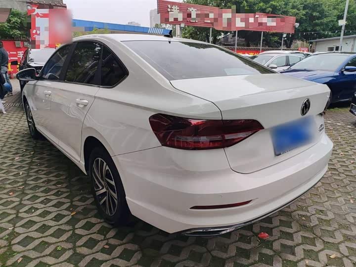 Фото 5 - Volkswagen Lavida