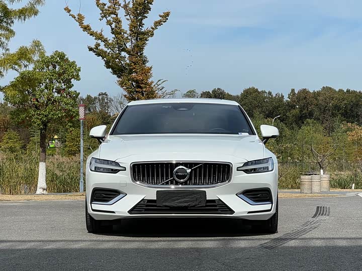 Фото 3 - Volvo S60